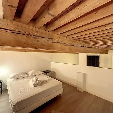 Cosy Appt, Croix Rousse Duviard 1 Apartment *